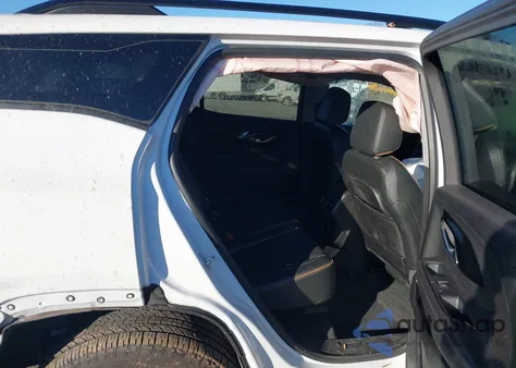 2023 GMC Terrain Awd At4 z USA, uszkodzony, nr VIN 3GKALYEG3PL247644